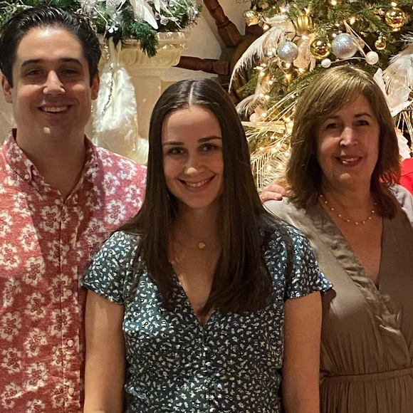 Meet your Posher, Megan - Picture 1 of 1